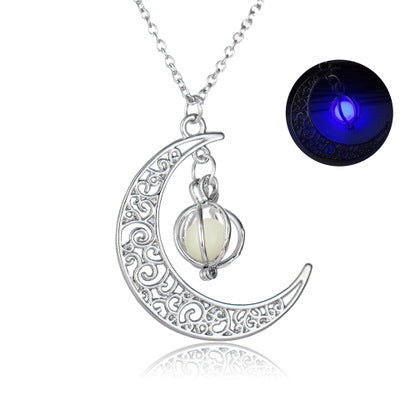 Luminous Moon Pendant Necklace – Glow in the Dark - zenton