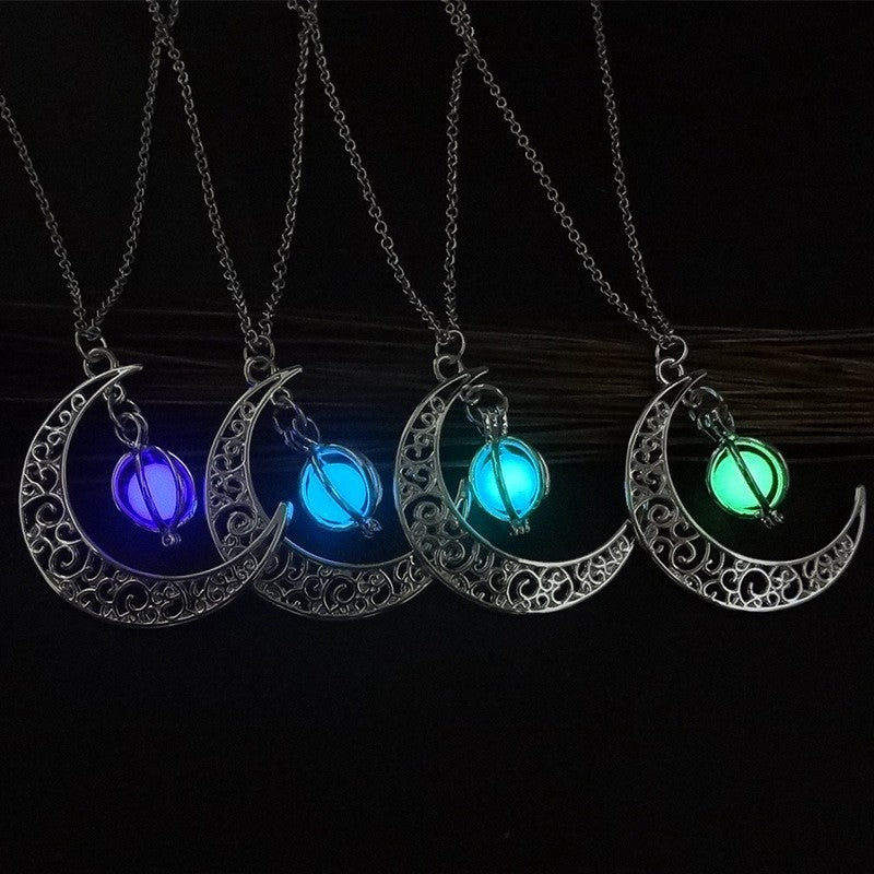 Luminous Moon Pendant Necklace – Glow in the Dark - zenton