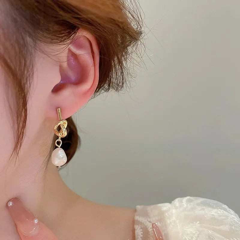 Heart Pearl Geometric Earrings – Elegant Jewels for Women - zenton