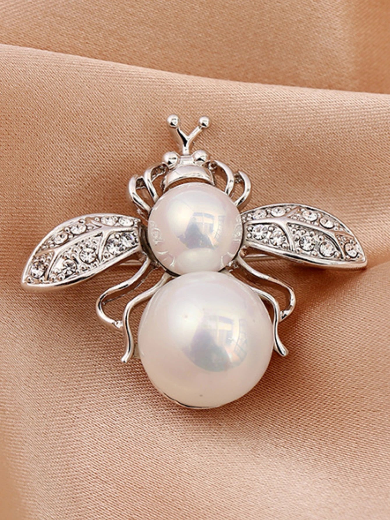Women's Pearl Bee Brooch Elegant Jewelry Pin - zenton