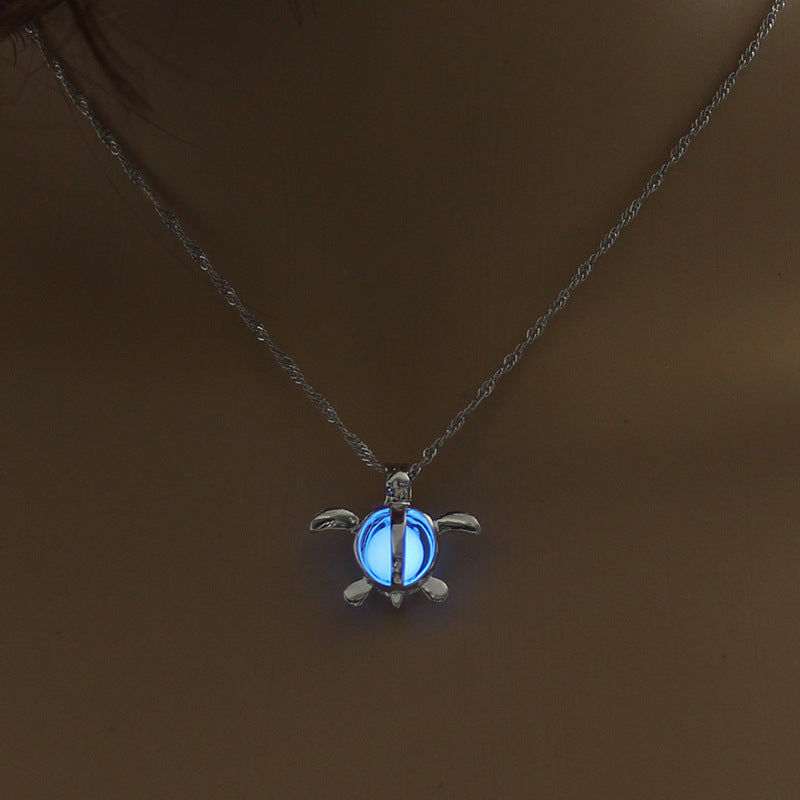 Luminous Moon Pendant Necklace – Glow in the Dark - zenton