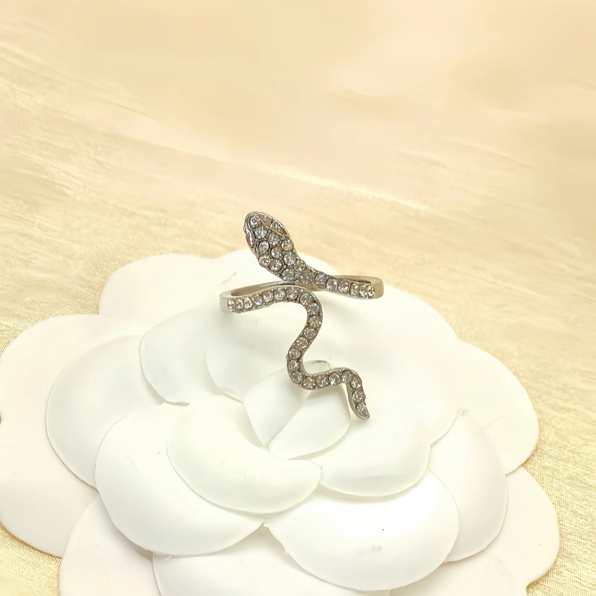 Snake-Shaped Zircon Ring – Artificial Jewellery Set - zenton
