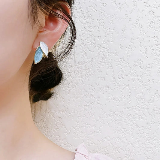 Retro Leaf Earrings – Elegant Blue & White Women’s Jewels - zenton